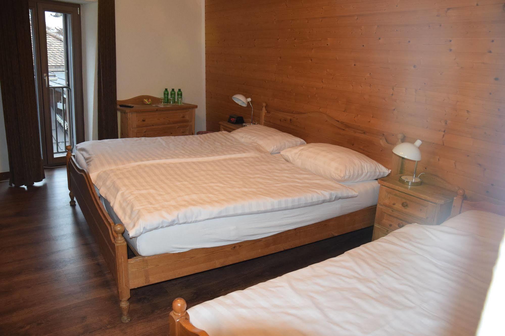 Hotel Sonne Einsiedeln Esterno foto