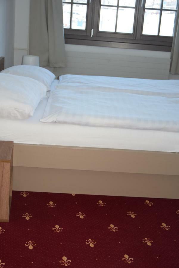 Hotel Sonne Einsiedeln Esterno foto