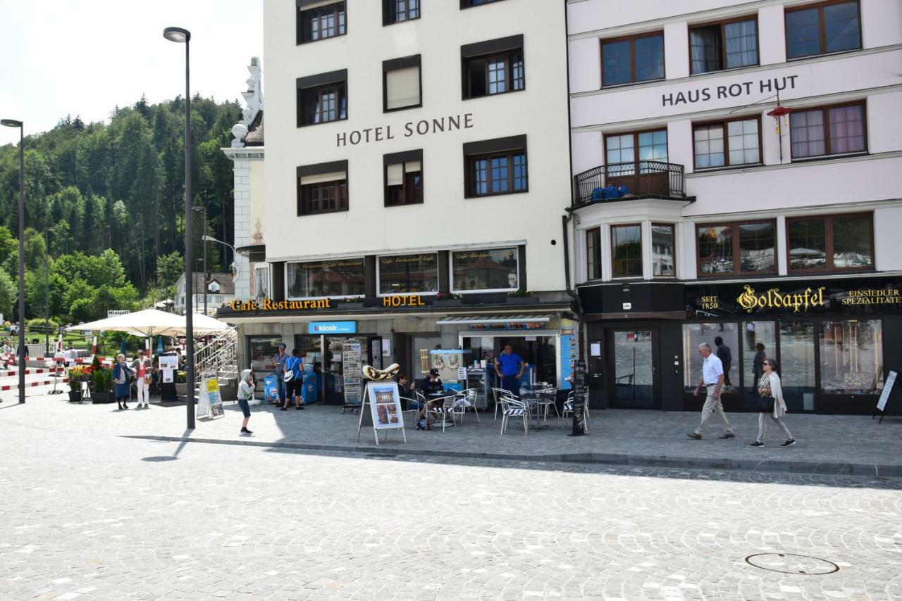 Hotel Sonne Einsiedeln Esterno foto