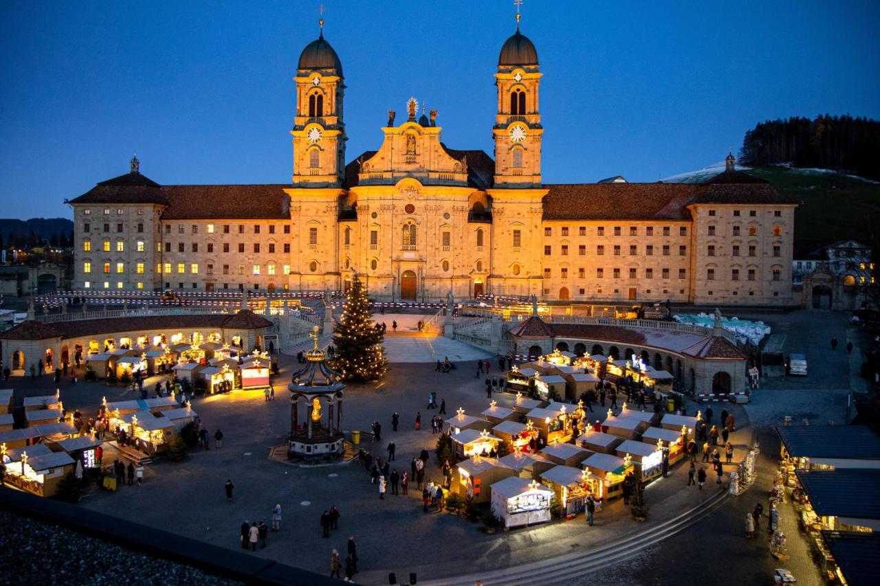 Hotel Sonne Einsiedeln Esterno foto